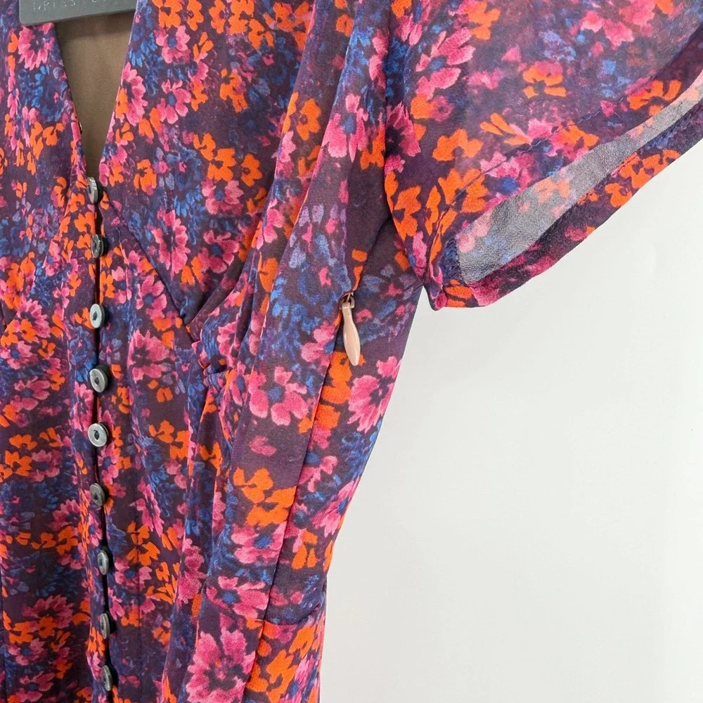 Dress Forum Short Sleeve Floral Button Front Midi Dress in Purple Red Size S NWT - Picture 7 of 13